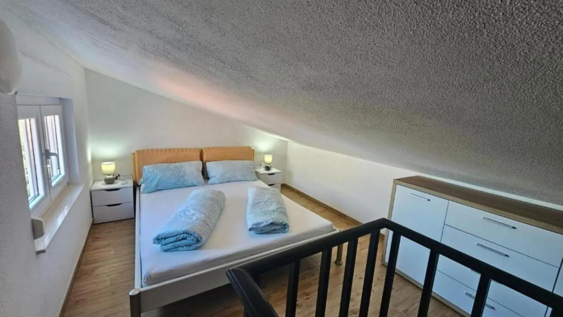 Spacious Villa With Outdoor Swimming Pool In Trogir - Three Bedroom Apartment