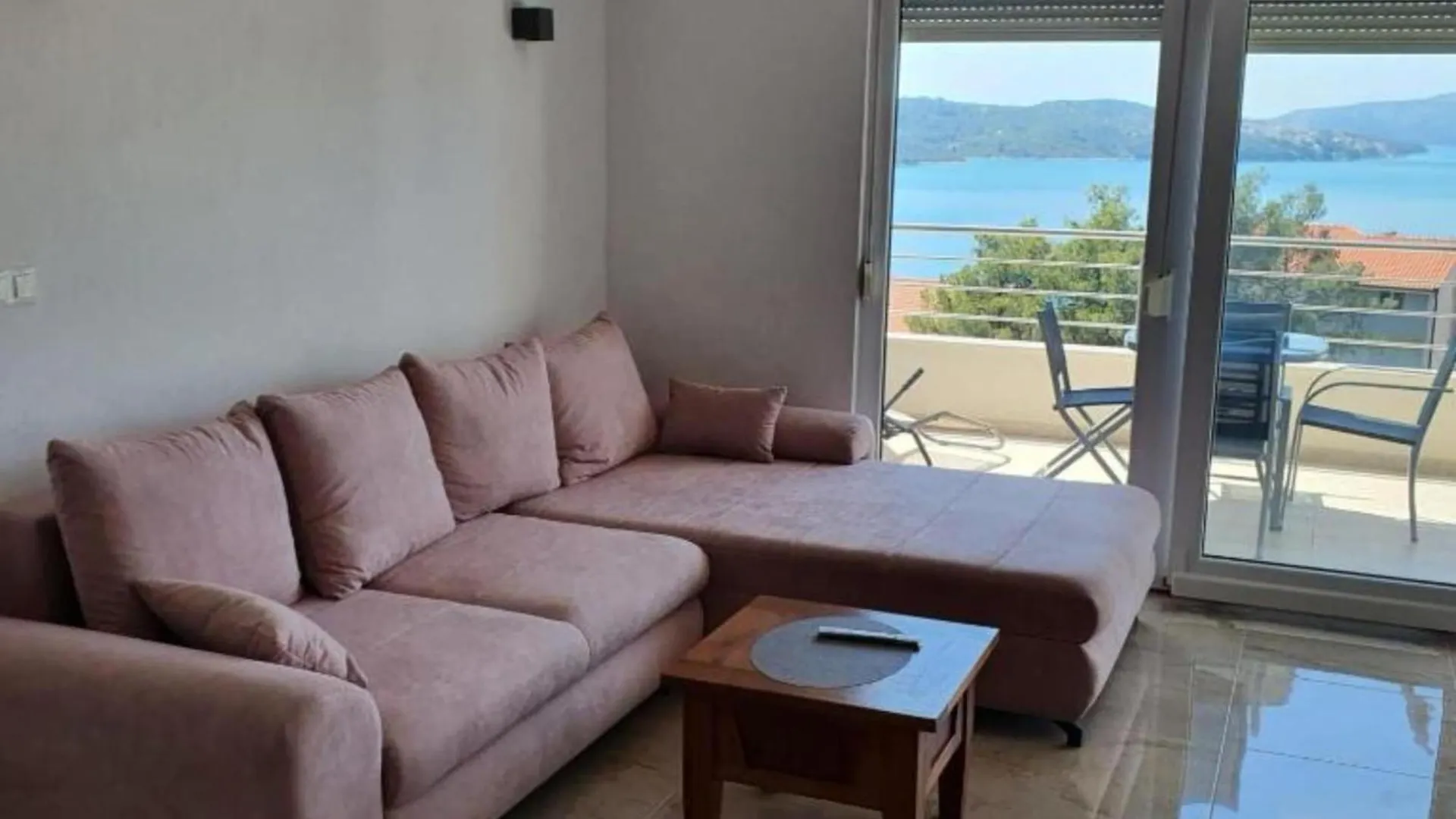 Spacious Villa With Outdoor Swimming Pool In Trogir - Three Bedroom Apartment 0*,